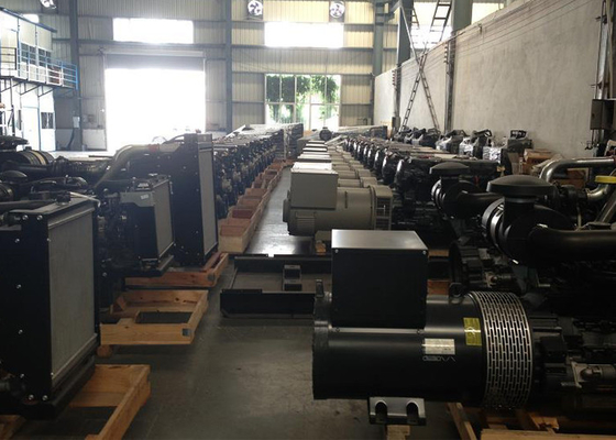 เครื่องผลิตไฟฟ้าไดเซล 300KVA FPT พร้อม Stamford / Mecc Alternator ใช้ในอสังหาริมทรัพย์
